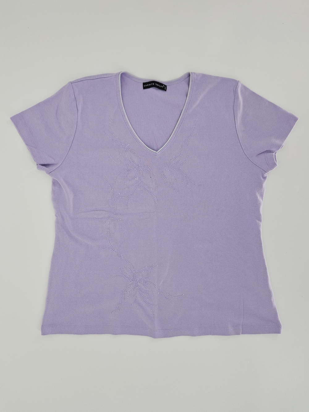 Carolyn Taylor Lavender Embroidered V-Neck Short Sleeve Top Size Small